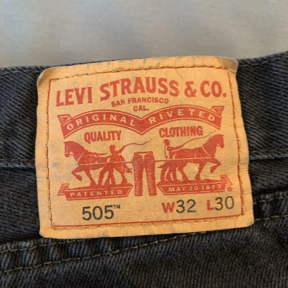 Levis 505 Jeans Mens 32x30 Gray Charcoal Wash Straight Leg Denim‎ Regular Fit